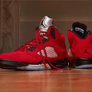 New The Air Jordan 5 Raging Bull Toro Bravo - SZ 8